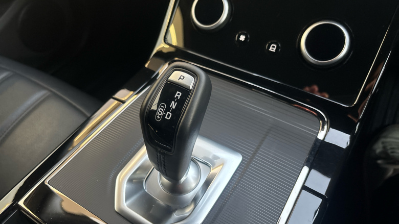 Land Rover Range Rover Evoque 2.0 D200 R-Dynamic SE 5dr Auto Diesel Hatchback